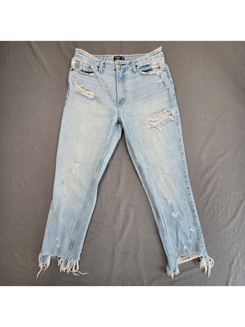 Abercrombie & Fitch Size 30 Mom Jeans Light Wash Distressed High Rise